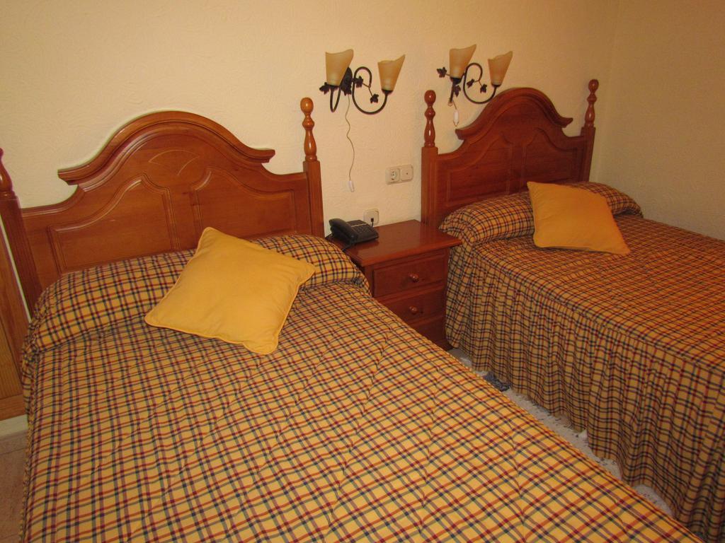 Hotel Venta Del Pobre Ibáñez Extérieur photo